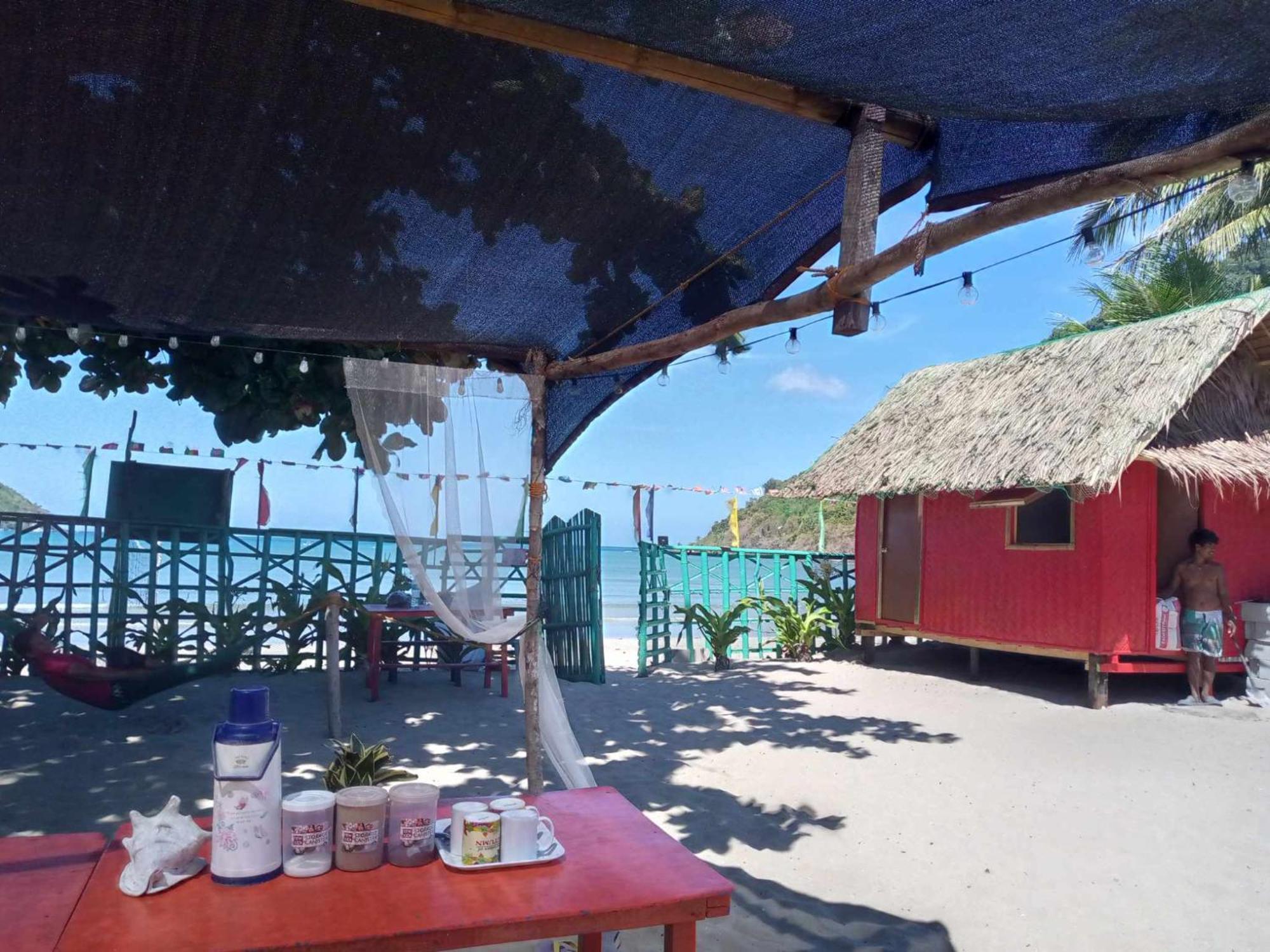Shalom Camp Hotel Ел Нидо Екстериор снимка