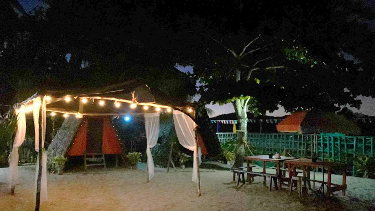 Shalom Camp Hotel Ел Нидо Екстериор снимка