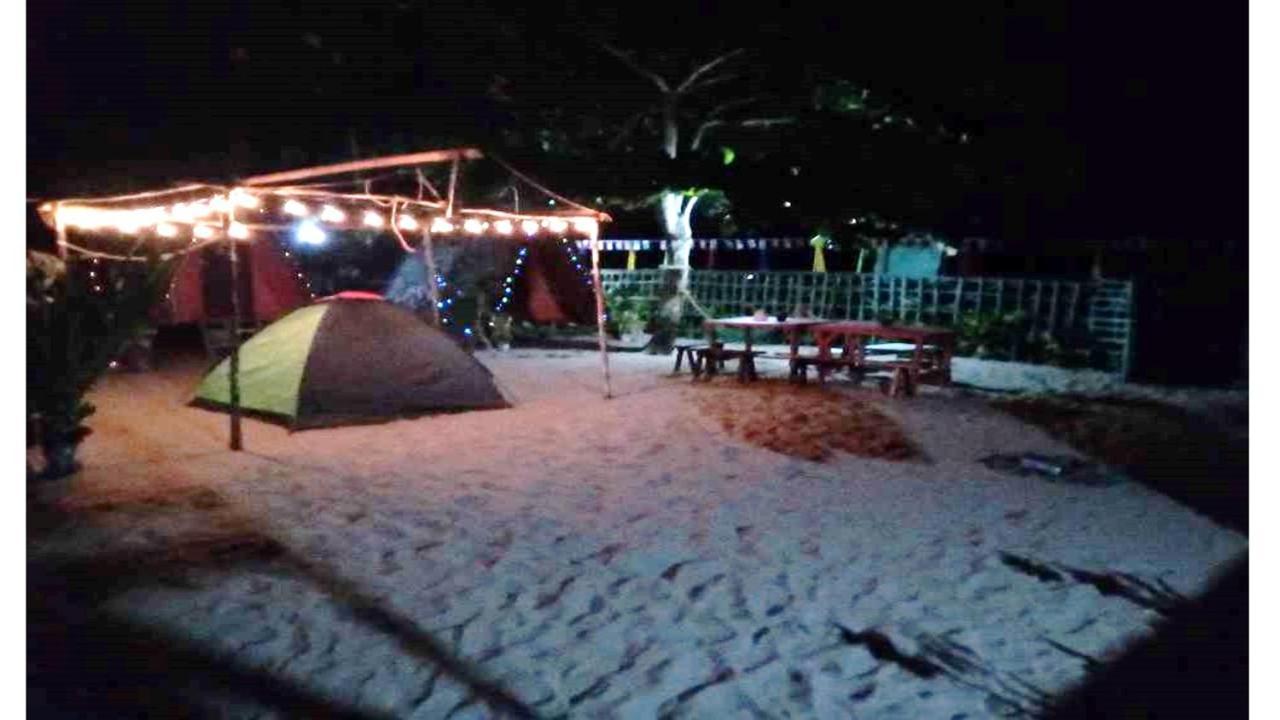 Shalom Camp Hotel Ел Нидо Екстериор снимка
