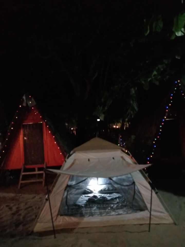 Shalom Camp Hotel Ел Нидо Екстериор снимка