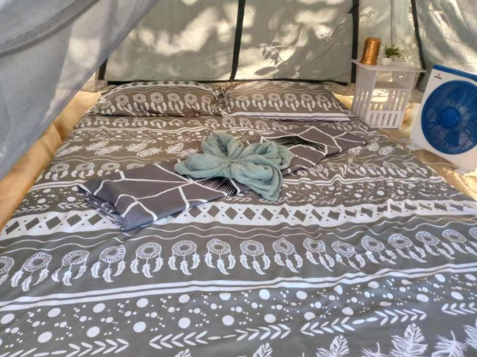 Shalom Camp Hotel Ел Нидо Екстериор снимка