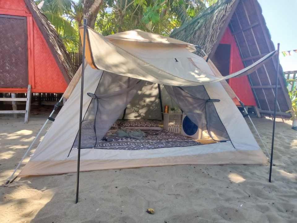 Shalom Camp Hotel Ел Нидо Екстериор снимка