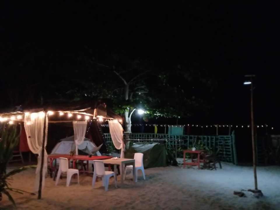 Shalom Camp Hotel Ел Нидо Екстериор снимка